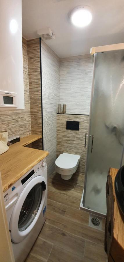 Apartment Station Between Dragon And Triple Bridges *